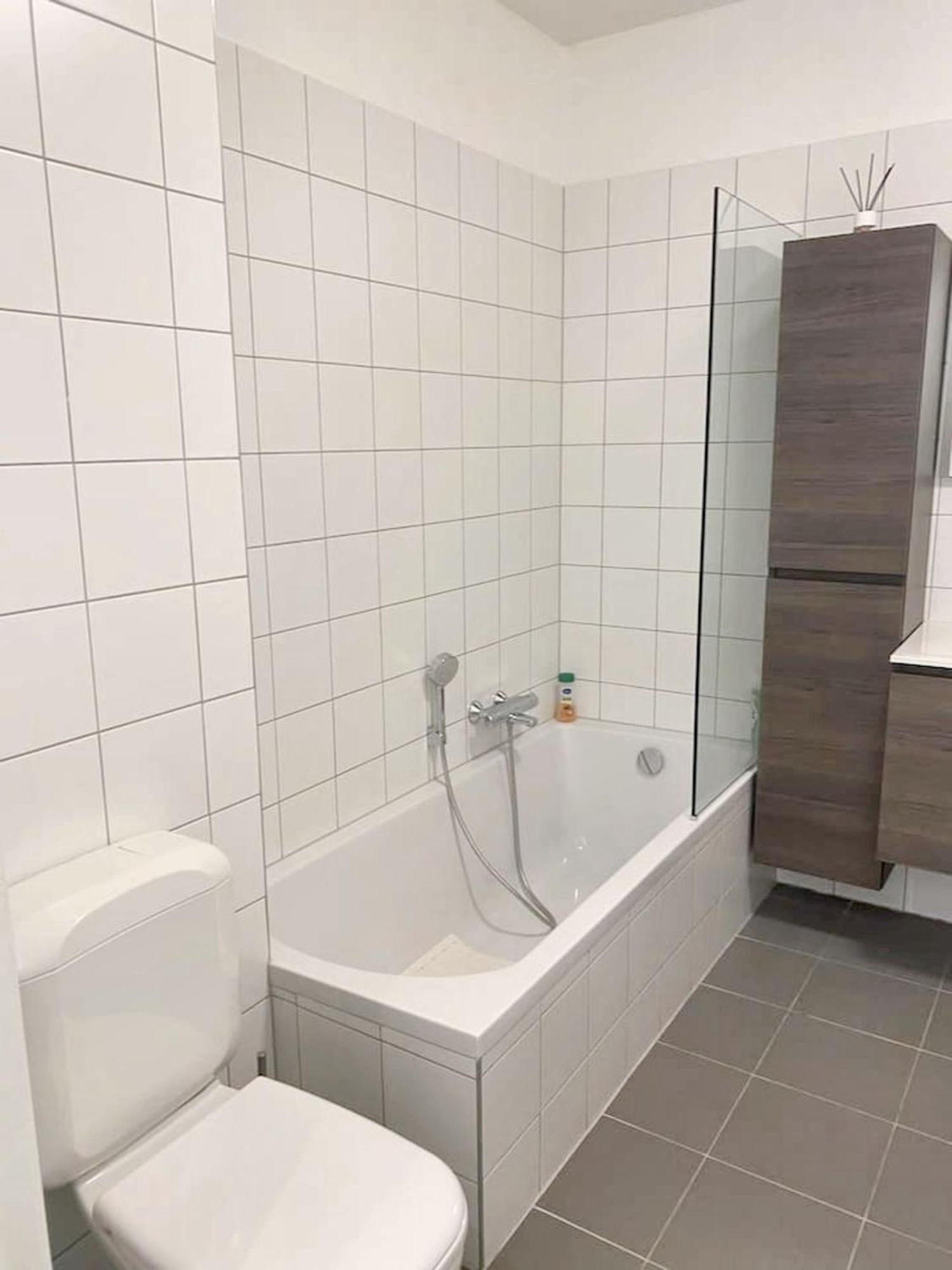 Modern Apartment In Cureghem Anderlecht 134 M² + Terrace Brussels Exterior photo